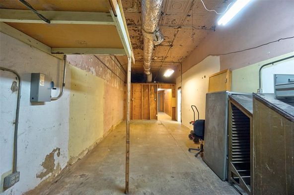 121 N Marlborough Ave, Dallas, TX 75208